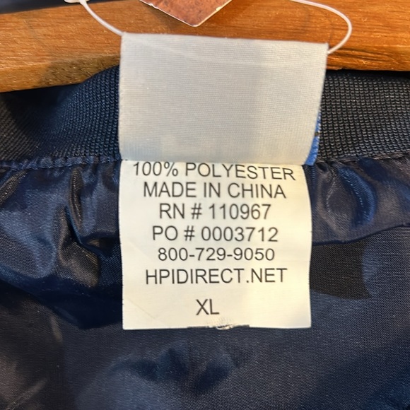 NWT HPI outdoor Signature Windshirt - Picture 8 of 9